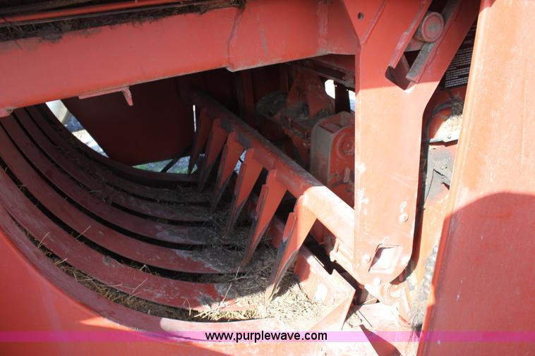 image for item L9624 Hesston 4910 large square baler