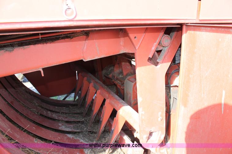 image for item L9624 Hesston 4910 large square baler