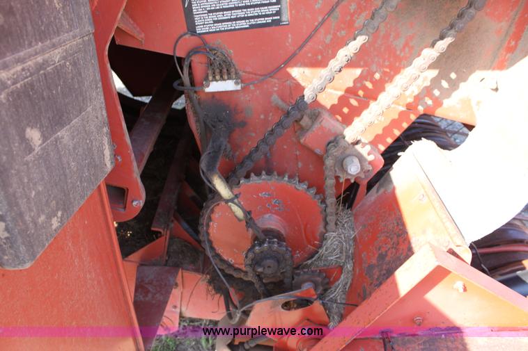 image for item L9624 Hesston 4910 large square baler
