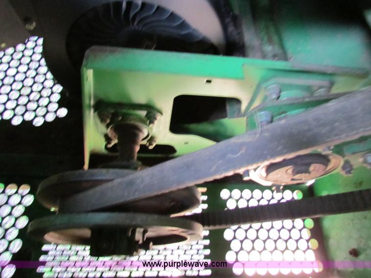 image for item N9013 1999 John Deere 9610 RWA combine