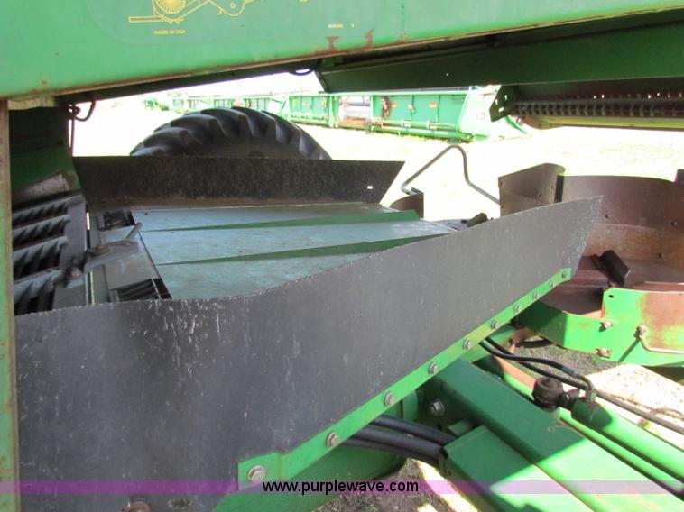 image for item N9013 1999 John Deere 9610 RWA combine