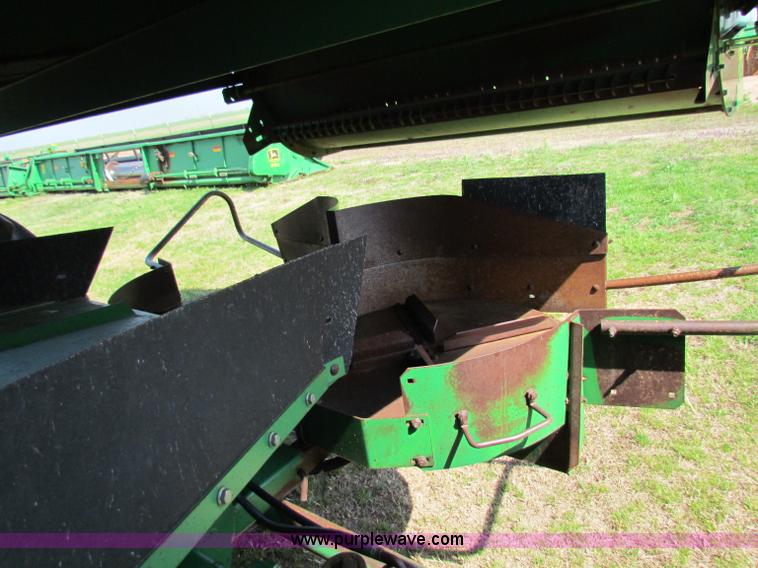 image for item N9013 1999 John Deere 9610 RWA combine