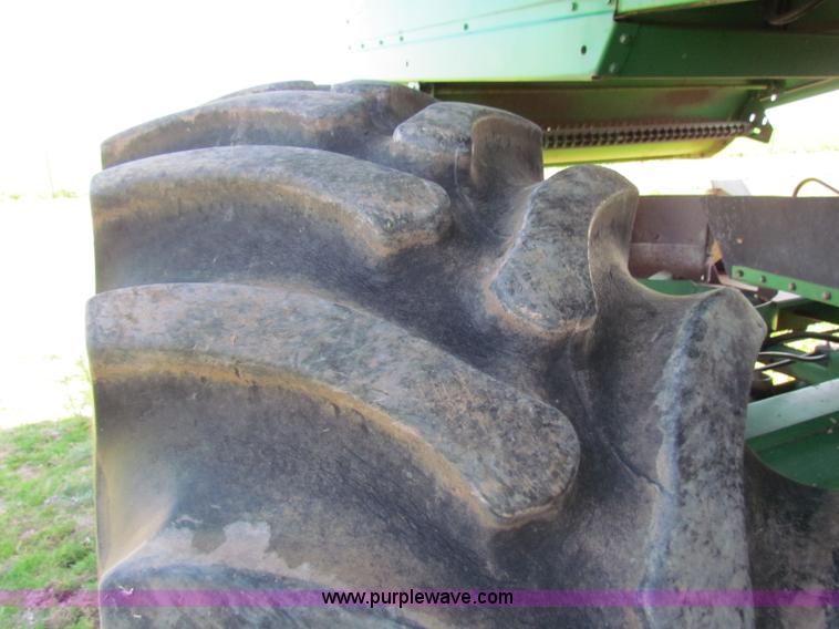 image for item N9013 1999 John Deere 9610 RWA combine