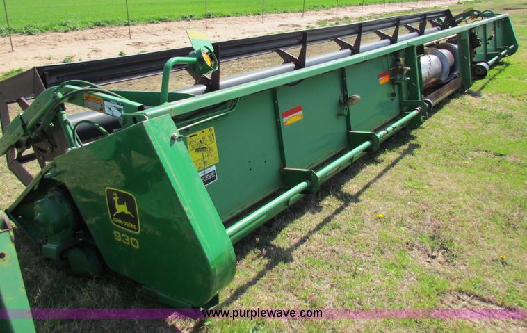 image for item N9014 1999 John Deere 930 30' rigid platform header