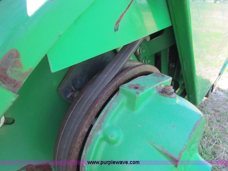 image for item N9014 1999 John Deere 930 30' rigid platform header