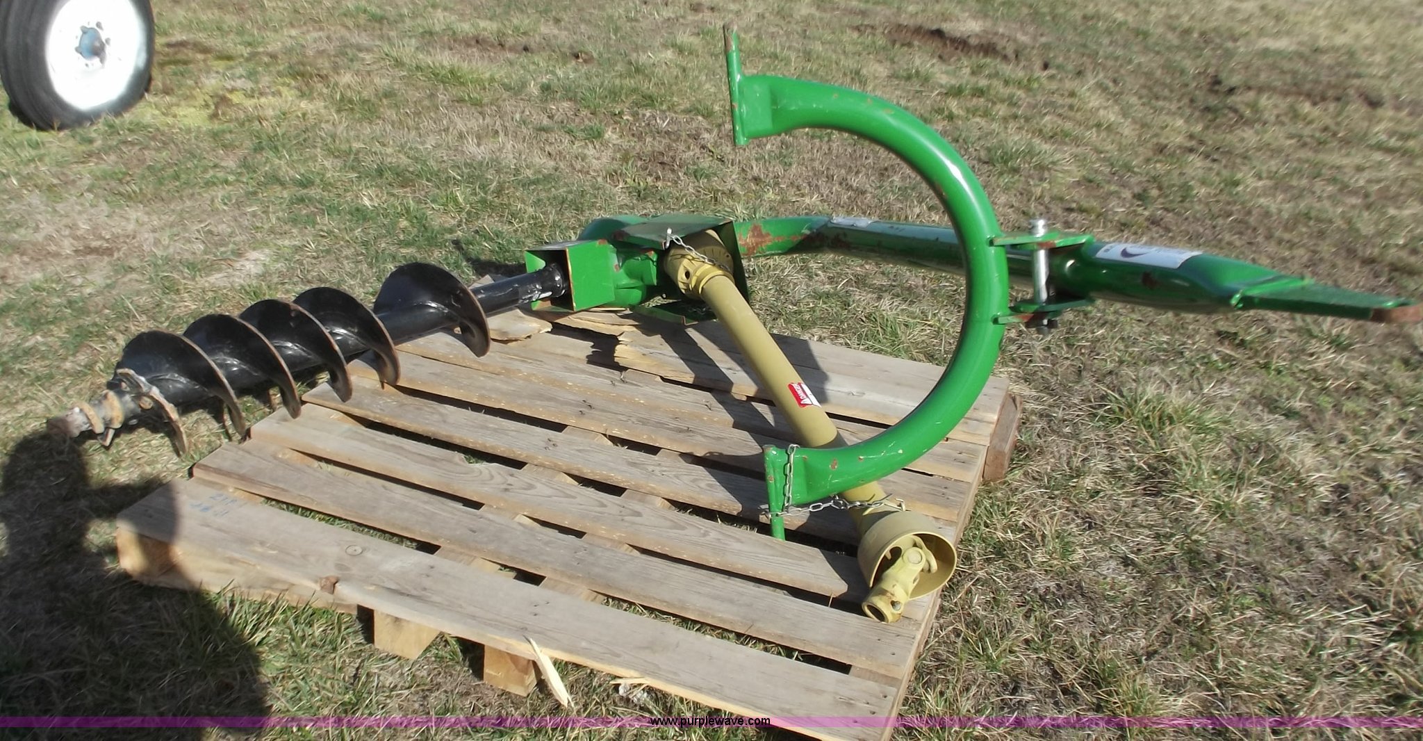John Deere 200 post hole digger in Clinton, MO Item D3578 sold