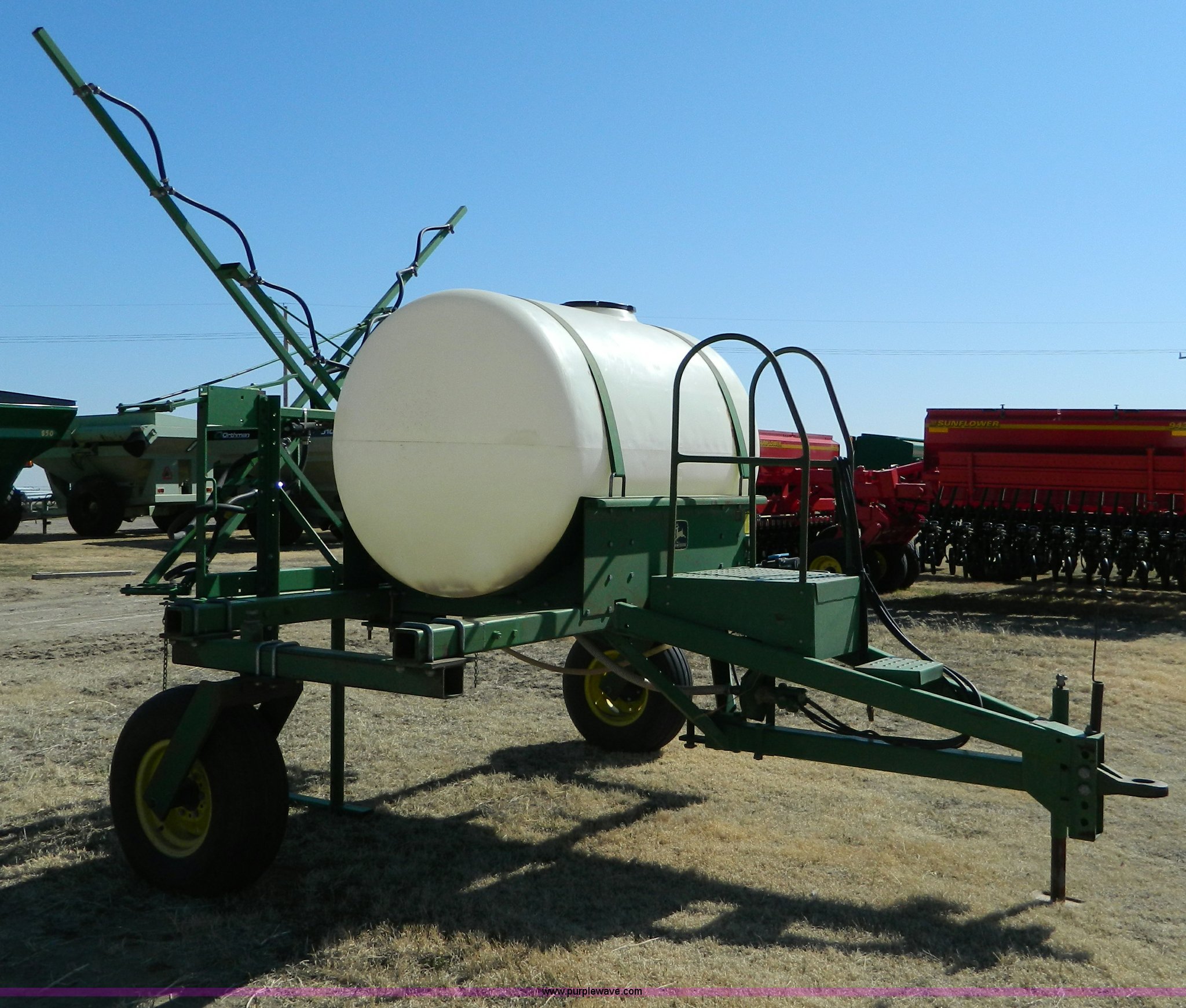 John Deere 250 sprayer in Hoxie, KS Item D8898 sold Purple Wave