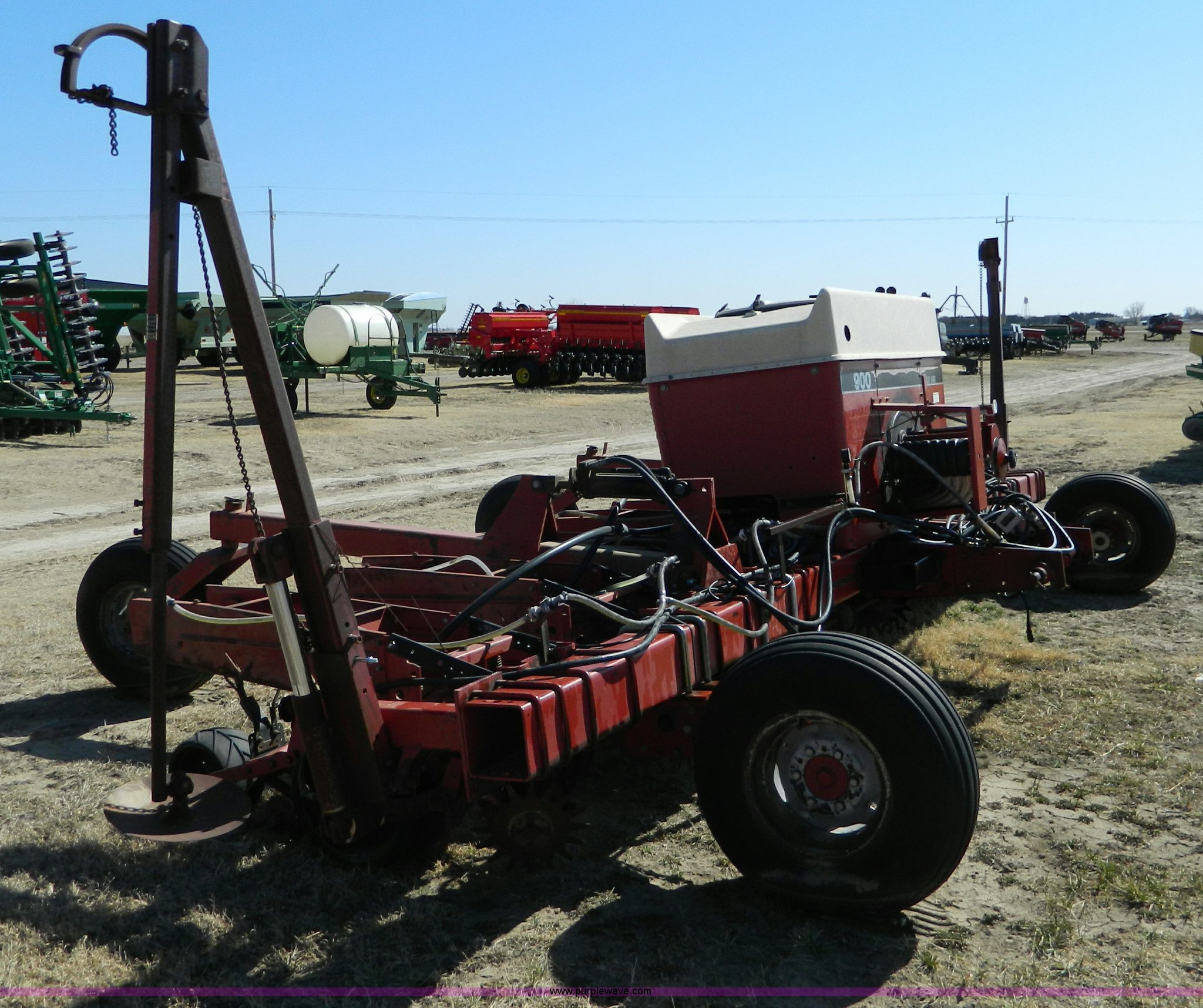 Case IH 900 Cyclo Air 8 row planter in Hoxie, KS Item D8899 sold Purple Wave