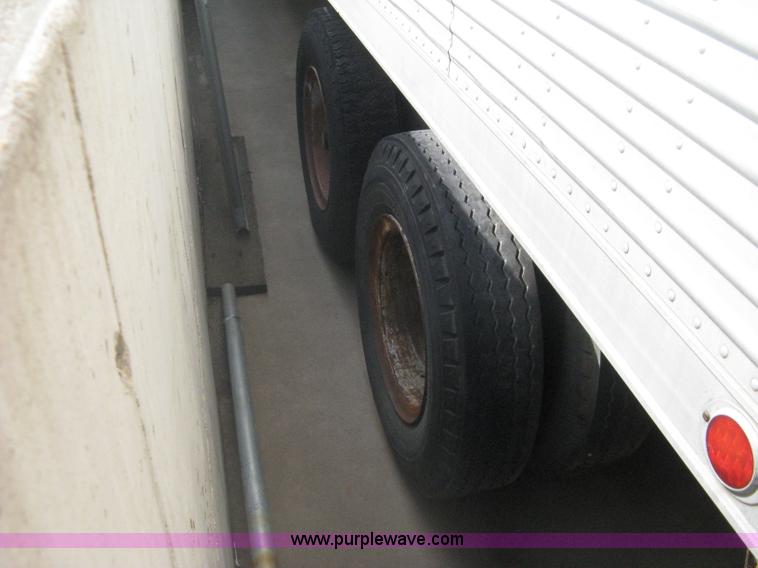 image for item A6130 1976 Trailmobile dry van trailer