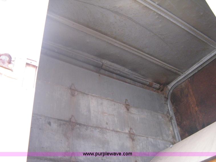 image for item A6130 1976 Trailmobile dry van trailer