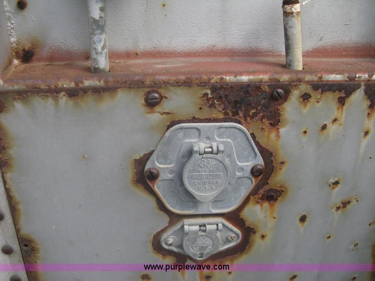 image for item A6130 1976 Trailmobile dry van trailer