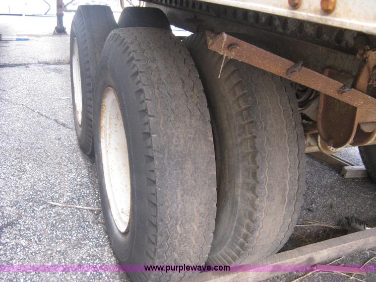 image for item A6131 1970 Lufkin dry van trailer