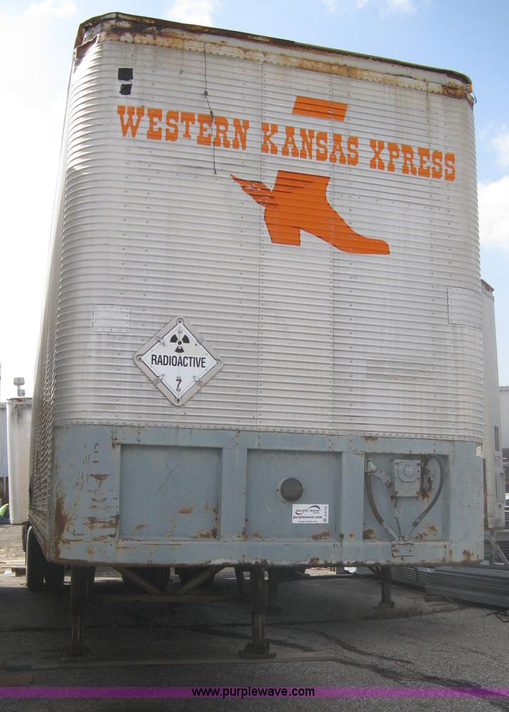 image for item A6132 1978 Fruehauf dry van trailer