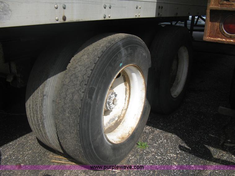 image for item A6132 1978 Fruehauf dry van trailer