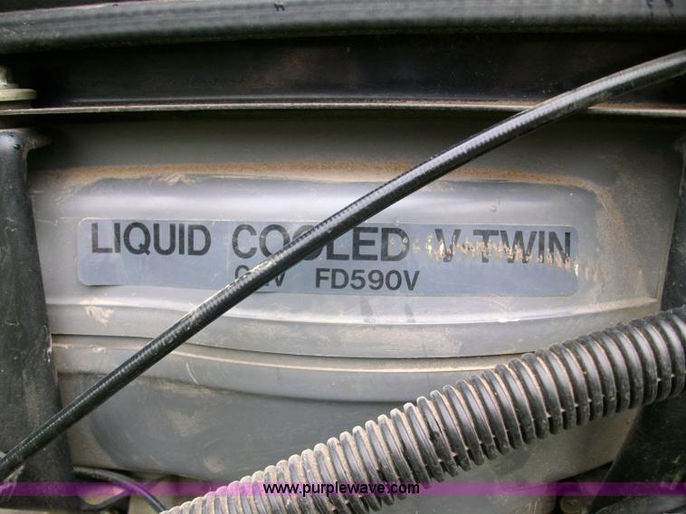 image for item B1076 1995 John Deere 345 lawn mower