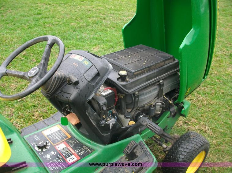 image for item B1076 1995 John Deere 345 lawn mower
