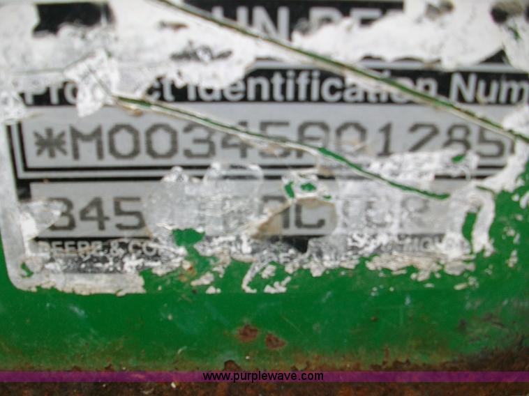 image for item B1076 1995 John Deere 345 lawn mower