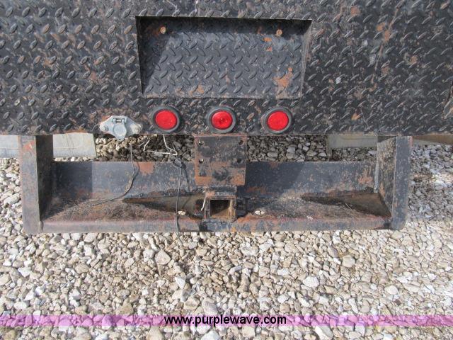 image for item B2653 1991 Dodge D350 flatbed truck
