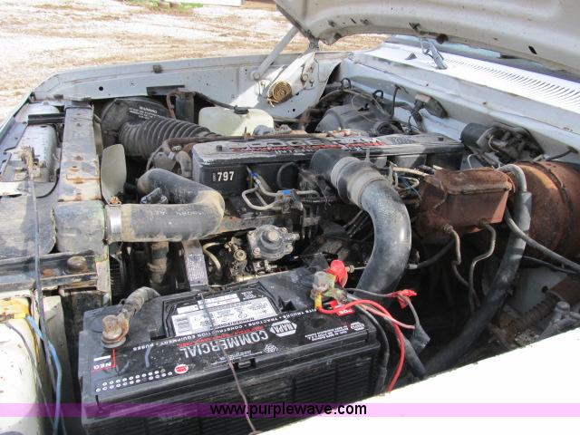 image for item B2653 1991 Dodge D350 flatbed truck