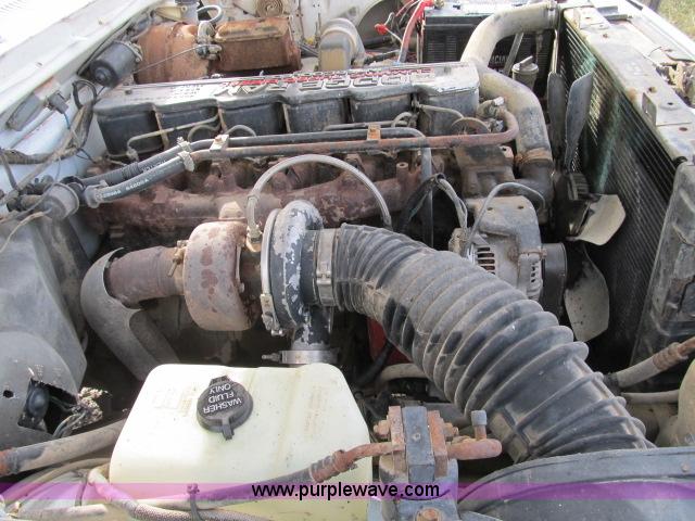 image for item B2653 1991 Dodge D350 flatbed truck