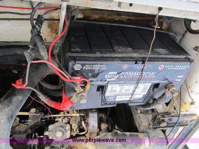 image for item B2653 1991 Dodge D350 flatbed truck