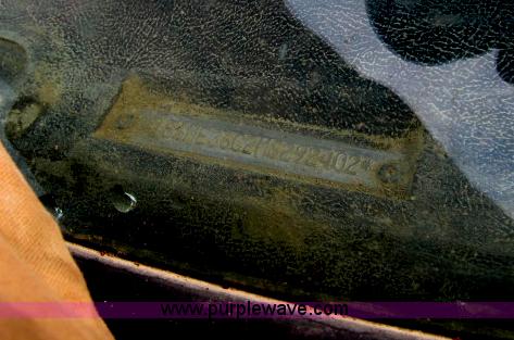 image for item B2653 1991 Dodge D350 flatbed truck