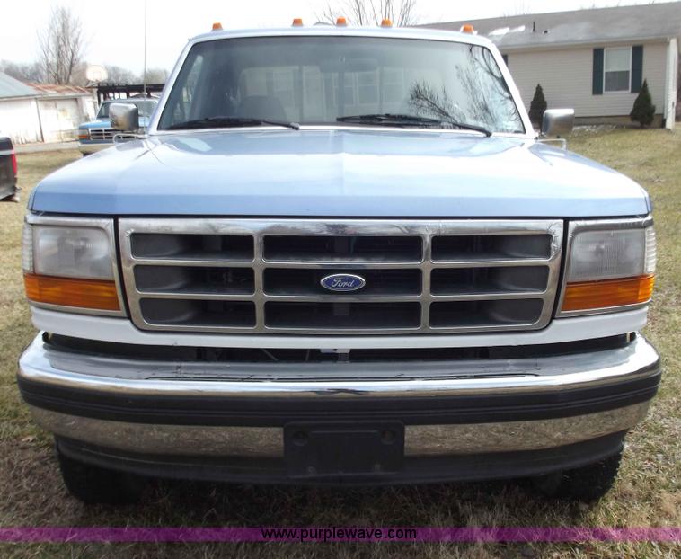 image for item B6260 1997 Ford F250 XLT SuperCab pickup truck