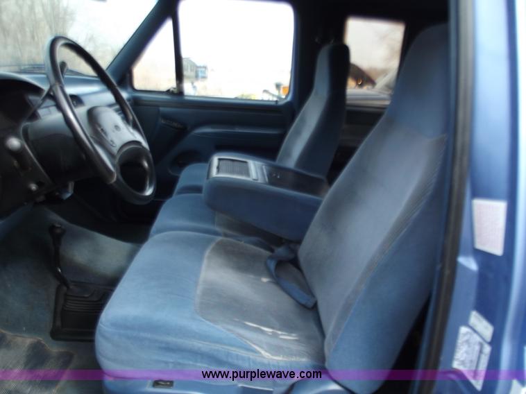 image for item B6260 1997 Ford F250 XLT SuperCab pickup truck