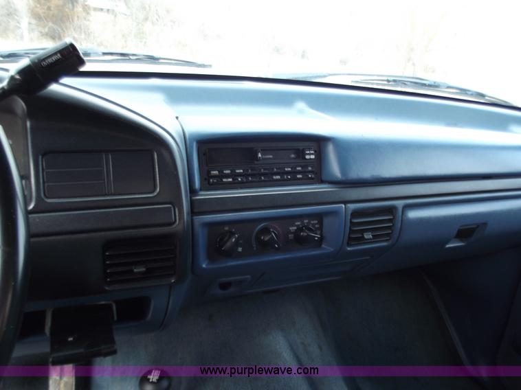 image for item B6260 1997 Ford F250 XLT SuperCab pickup truck