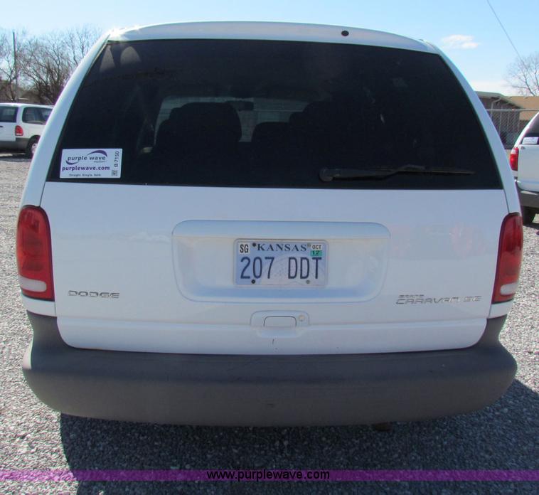 image for item B7150 2000 Dodge Grand Caravan mini van