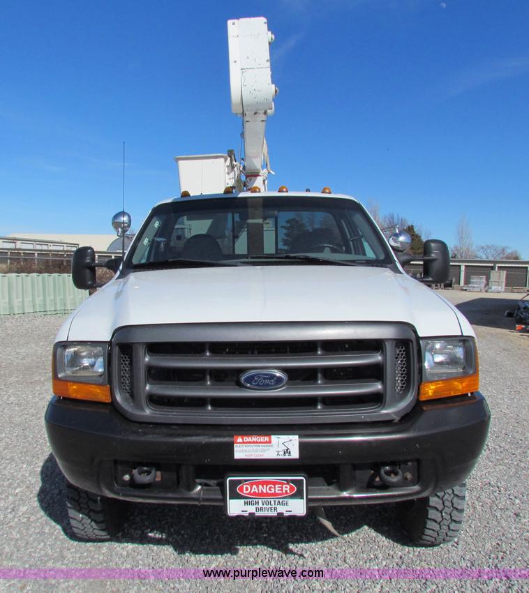 image for item B7154 1999 Ford F450 XL Super Duty utility truck