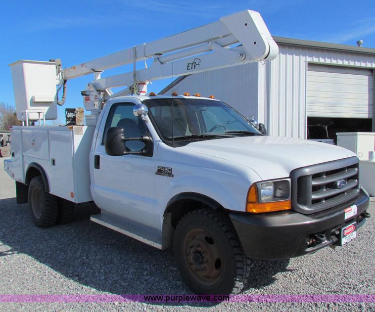 image for item B7154 1999 Ford F450 XL Super Duty utility truck