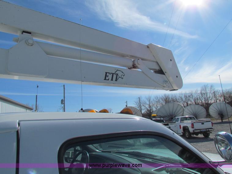 image for item B7154 1999 Ford F450 XL Super Duty utility truck