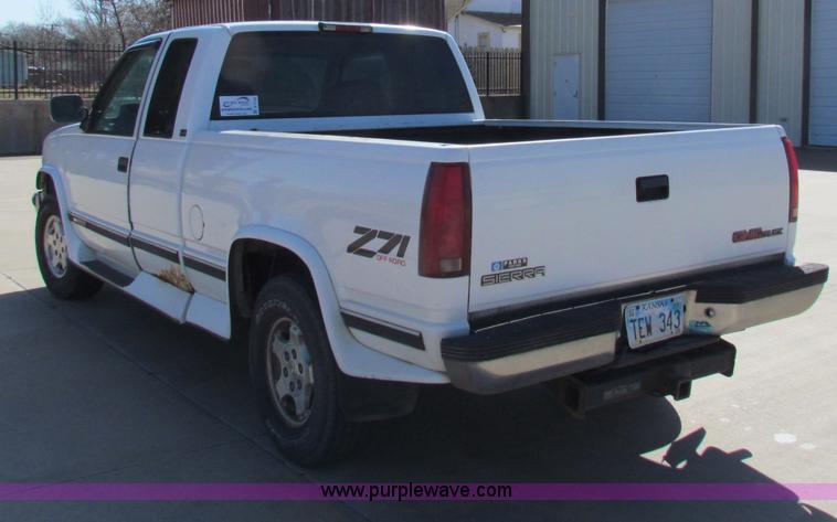 image for item B7194 1994 GMC Sierra K2500 extended cab pickup truck