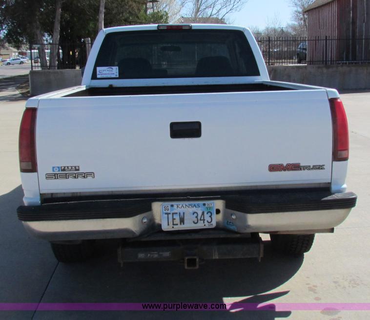 image for item B7194 1994 GMC Sierra K2500 extended cab pickup truck