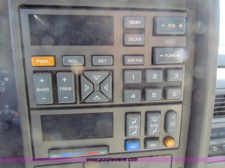 image for item B7194 1994 GMC Sierra K2500 extended cab pickup truck