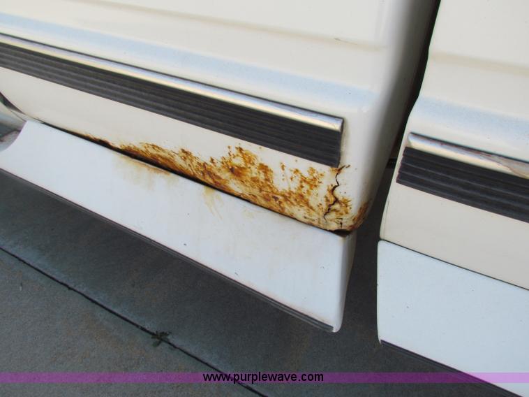 image for item B7194 1994 GMC Sierra K2500 extended cab pickup truck