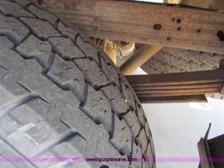 image for item B7194 1994 GMC Sierra K2500 extended cab pickup truck