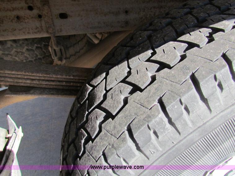 image for item B7194 1994 GMC Sierra K2500 extended cab pickup truck