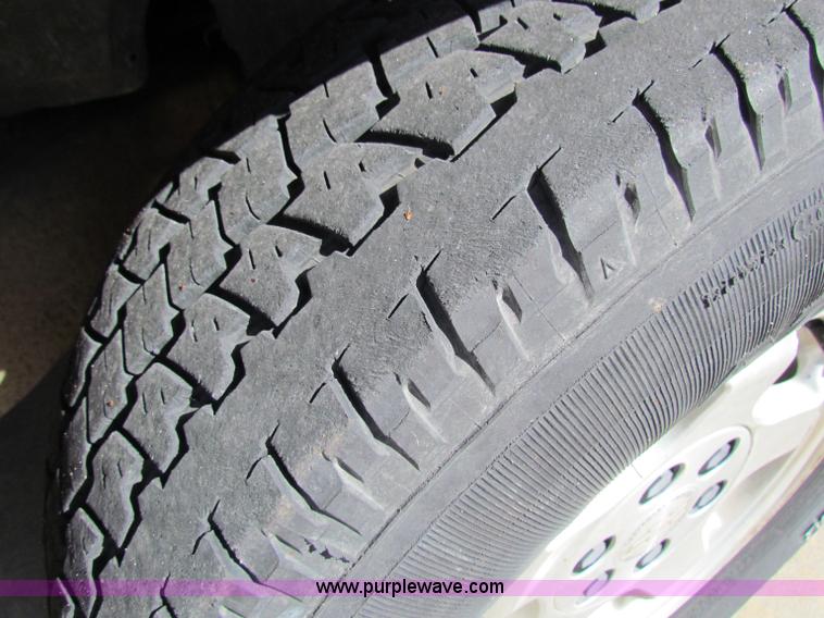 image for item B7194 1994 GMC Sierra K2500 extended cab pickup truck