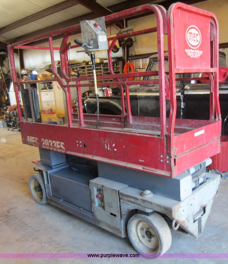 image for item B9087 Mec 2033ES scissor lift