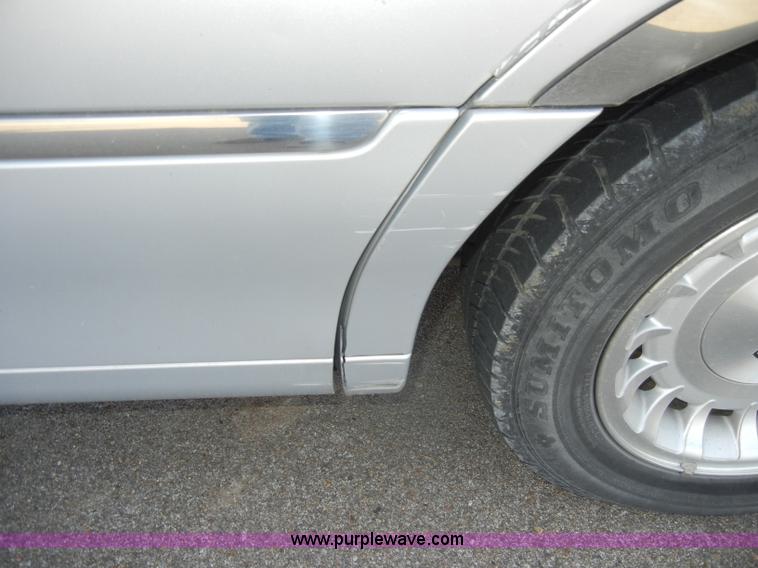 image for item C4210 1998 Lincoln Town Car Executive