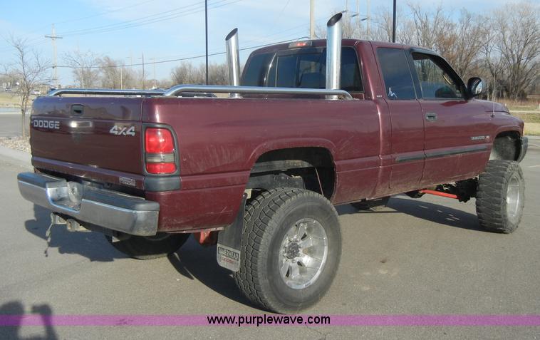 image for item C4212 2002 Dodge Ram 2500 Laramie SLT quad cab pickup truck