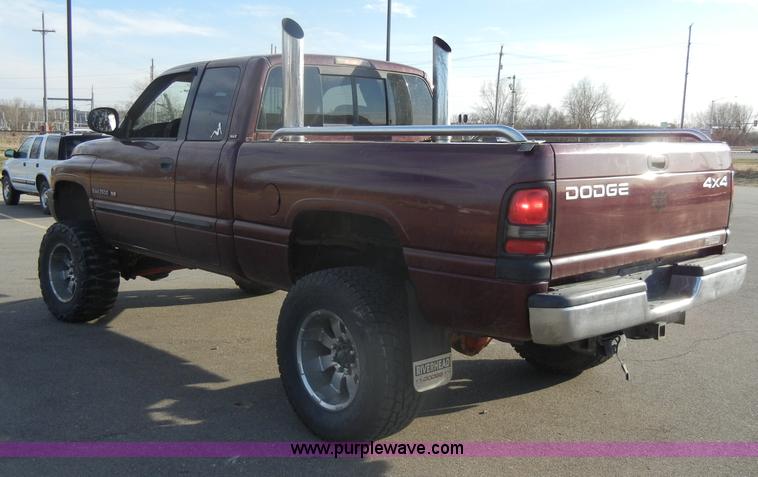 image for item C4212 2002 Dodge Ram 2500 Laramie SLT quad cab pickup truck