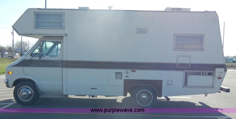 image for item C4350 1978 Dodge Sportsman RV camper