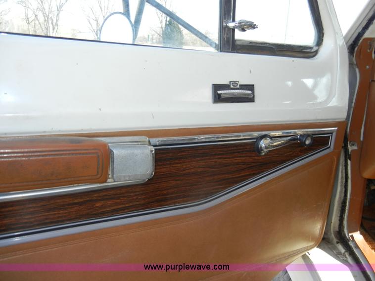 image for item C4350 1978 Dodge Sportsman RV camper