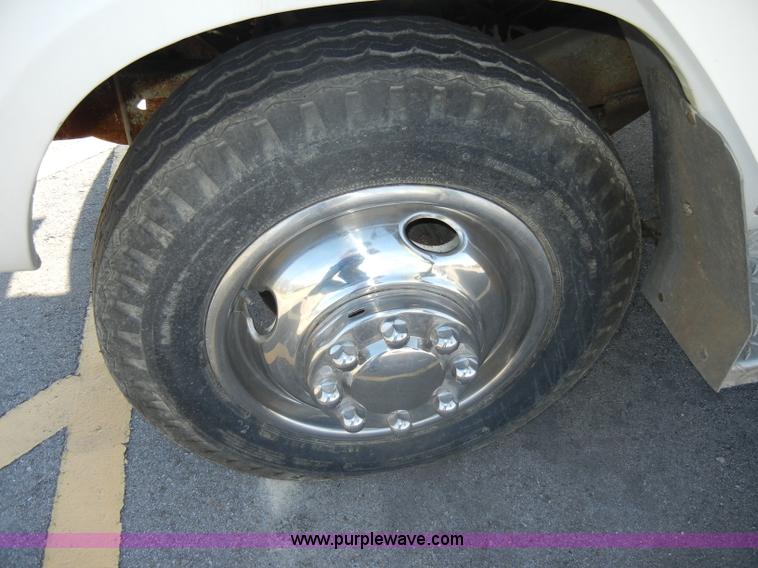 image for item C4350 1978 Dodge Sportsman RV camper