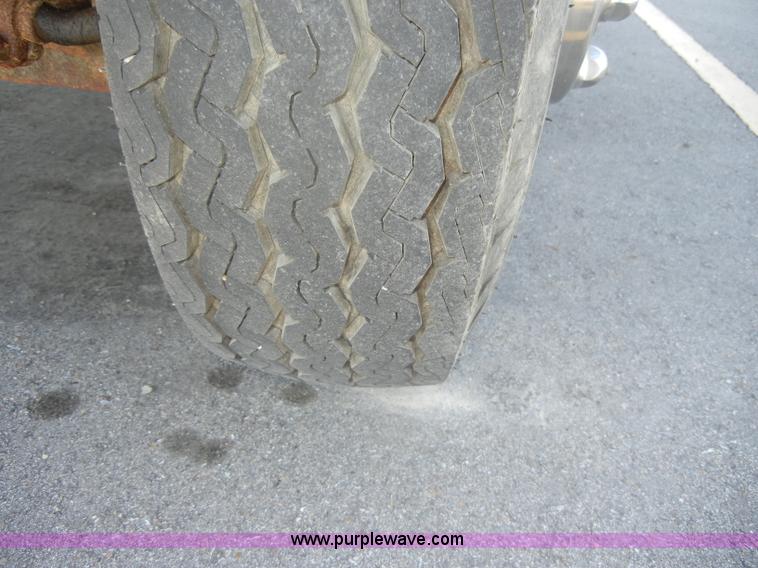 image for item C4350 1978 Dodge Sportsman RV camper