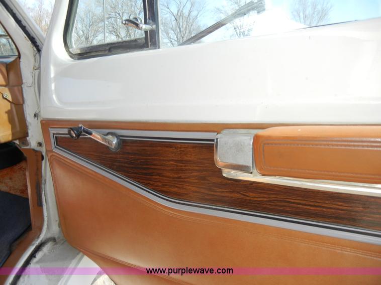 image for item C4350 1978 Dodge Sportsman RV camper