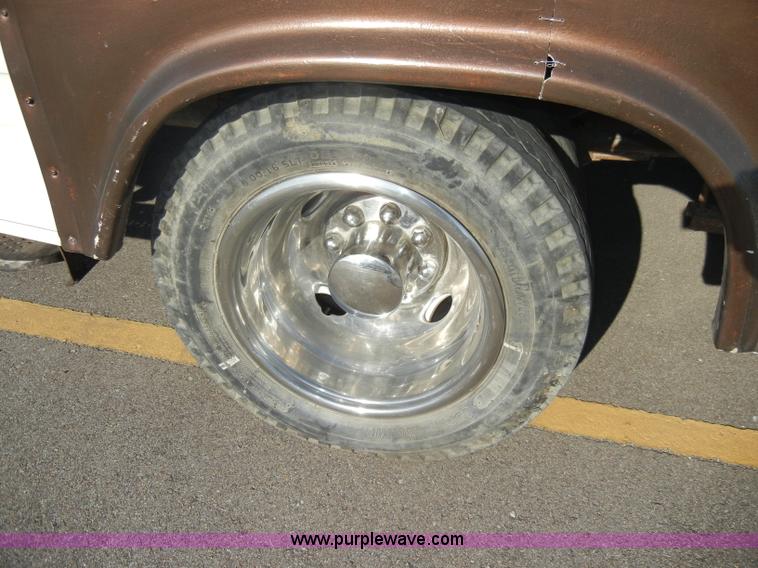 image for item C4350 1978 Dodge Sportsman RV camper